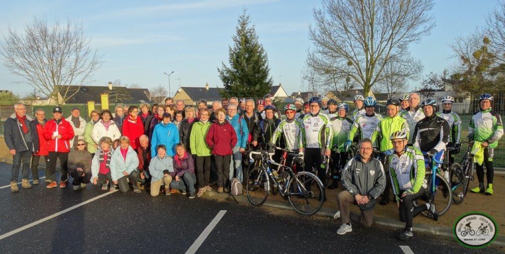 marcheurs cyclos même ligne depart BACR